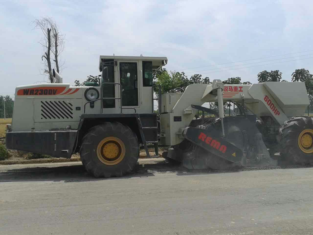 WR2300V，淮陽省道冷再生